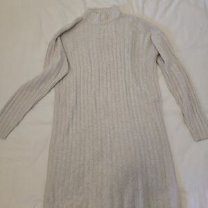 Hilary Radley Ribbed Knit Sweater in Cream